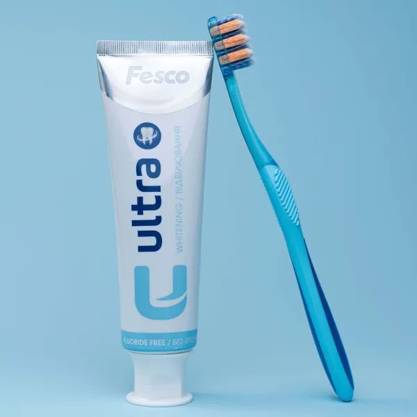 Зубна щітка Феско Fesco Ultra Multibrush Soft м'яка блакитна №1