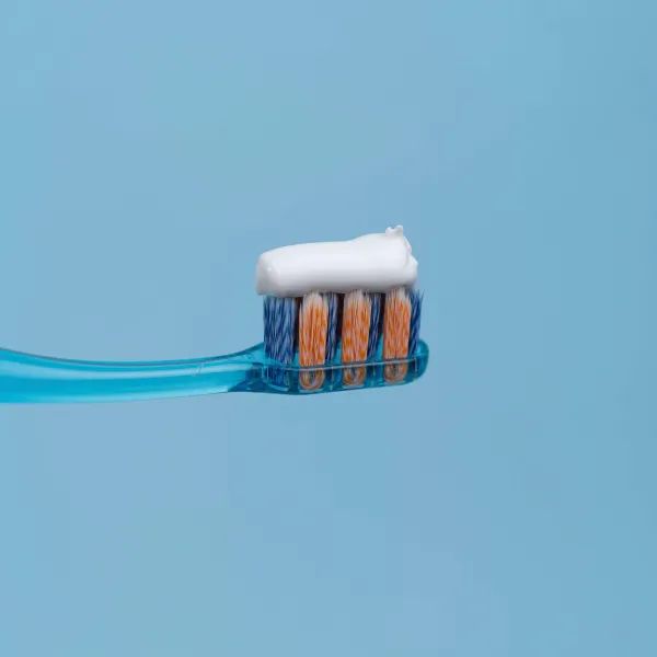 Зубна щітка Феско Fesco Ultra Multibrush Soft м'яка блакитна №1