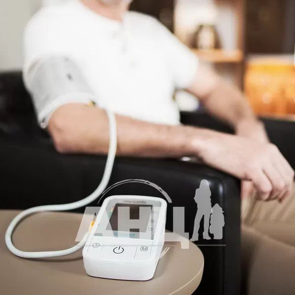 Автоматический тонометр на плечо Microlife BP A2 Basic