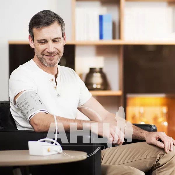 Автоматический тонометр на плечо Microlife BP A2 Basic