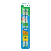 Зубна щітка Oral-B 3-Effect Maxi Clean 40 середньої жорсткості 2 штуки