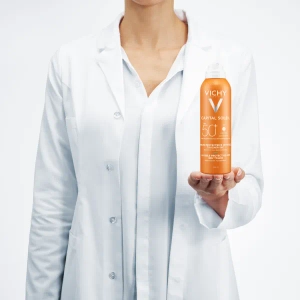 Сонцезахисний зволожуючий водостійкий спрей-вуаль Vichy Капіталь Солей SPF50+ для тіла 200 мл