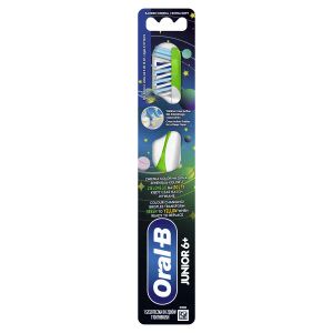 Зубная щетка Oral-B Junior для детей с 6-ти лет мягкая №1