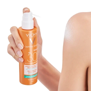 Сонцезахисний спрей Vichy Capital Soleil Beach Protect Anti-Dehydration SPF 30+ з гіалуроновою кислотою проти зневоднення шкіри + захист від солі і хлору 200 мл