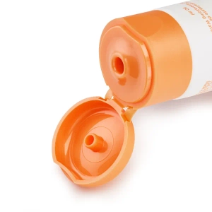 Сонцезахисний матуючий крем 3-в-1 Vichy Капіталь Солей SPF 50+ для жирної проблемної шкіри 50 мл