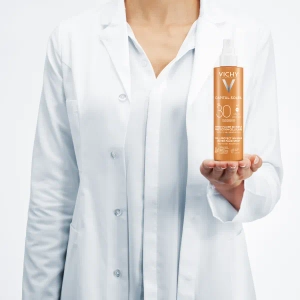 Солнцезащитный водостойкий спрей-флюид для тела Vichy Капиталь Солей SPF30 200 мл