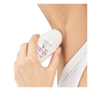 Шариковый антиперспирант Vichy Клиникал Контрол 96 часов защиты против чрезмерного потоотделения и запаха 50 мл