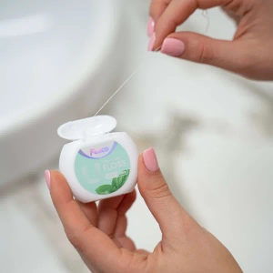 Зубная нить Феско Fesco Ultra Fresh Clean mint мятная 40 м