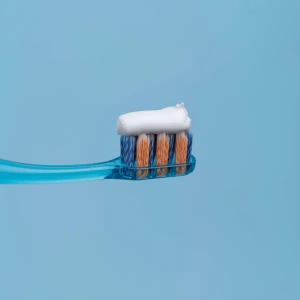 Зубная щетка Феско Fesco Ultra Multibrush Soft мягкая голубая №1