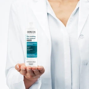 Успокаивающий шампунь Vichy Деркос для чувствительной кожи головы для нормальных и жирных волос 200 мл