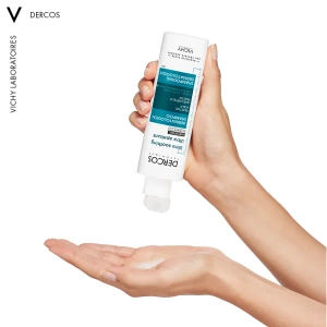 Успокаивающий шампунь Vichy Деркос для чувствительной кожи головы для нормальных и жирных волос 200 мл