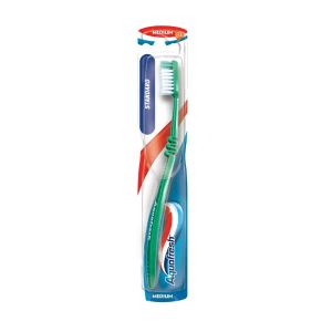 Зубна щітка Aquafresh сімейна середньої жорсткості