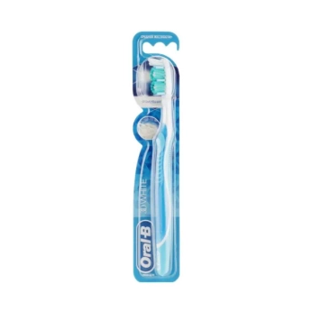 Зубная щетка Oral-B 3D White Fresh 40 средняя